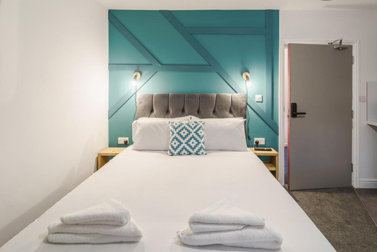 Deluxe Studio Apartments Derby Bagian luar foto