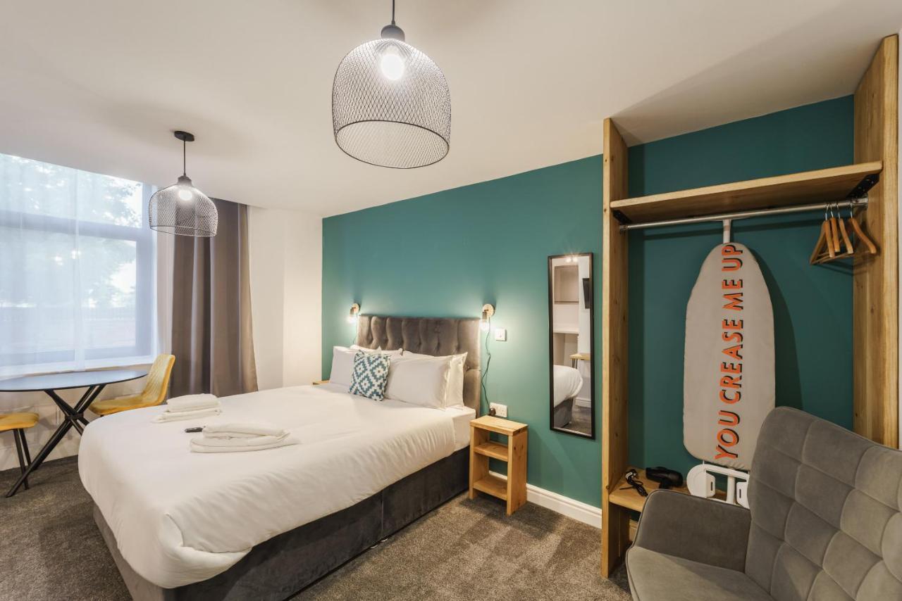 Deluxe Studio Apartments Derby Ruang foto