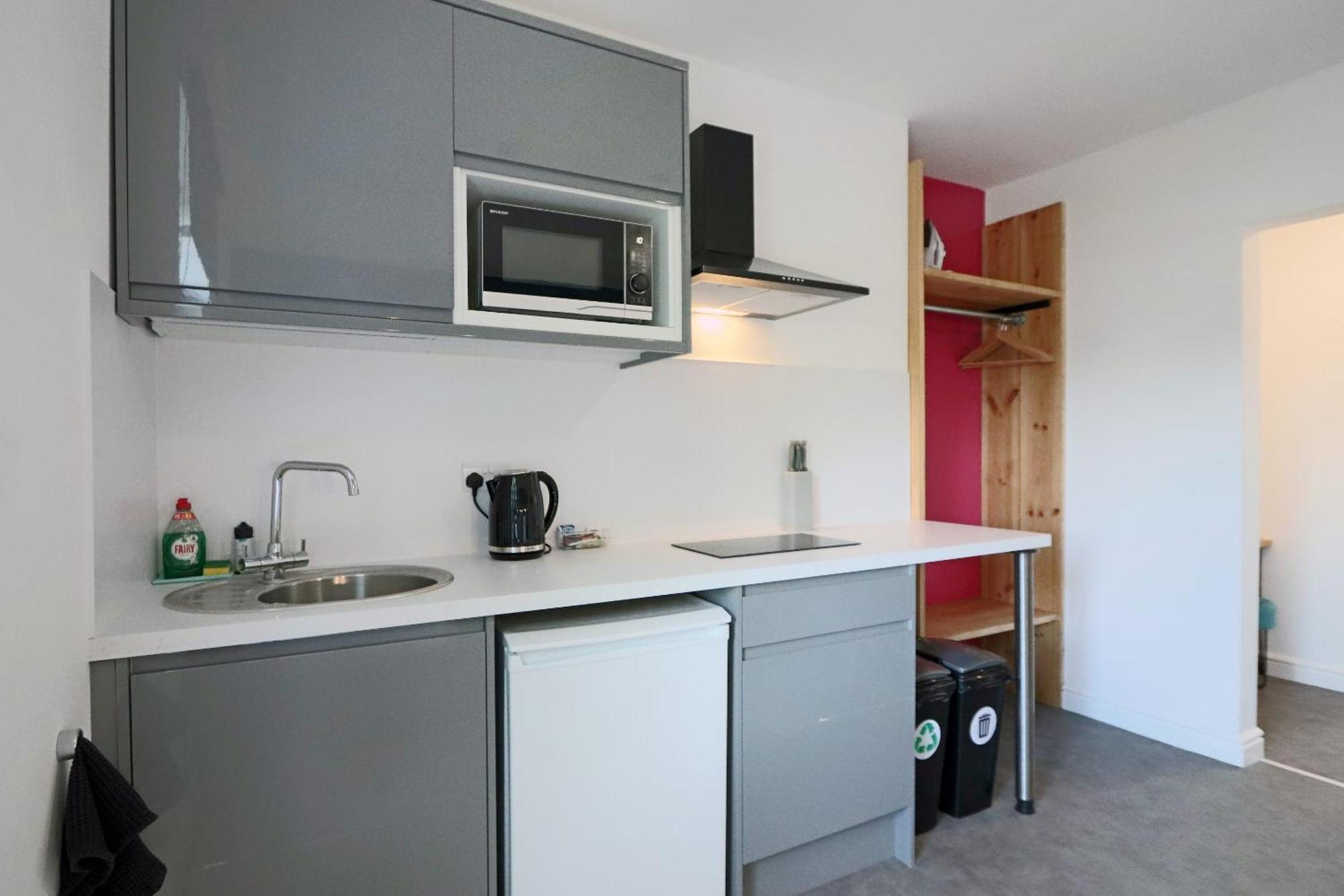 Deluxe Studio Apartments Derby Ruang foto
